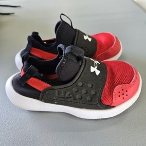 Under armour toddler size 10 shoes